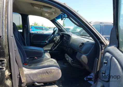 2000 Dodge Dakota Slt/Sport from USA, damaged, VIN 1B7GL2AZ1YS730255